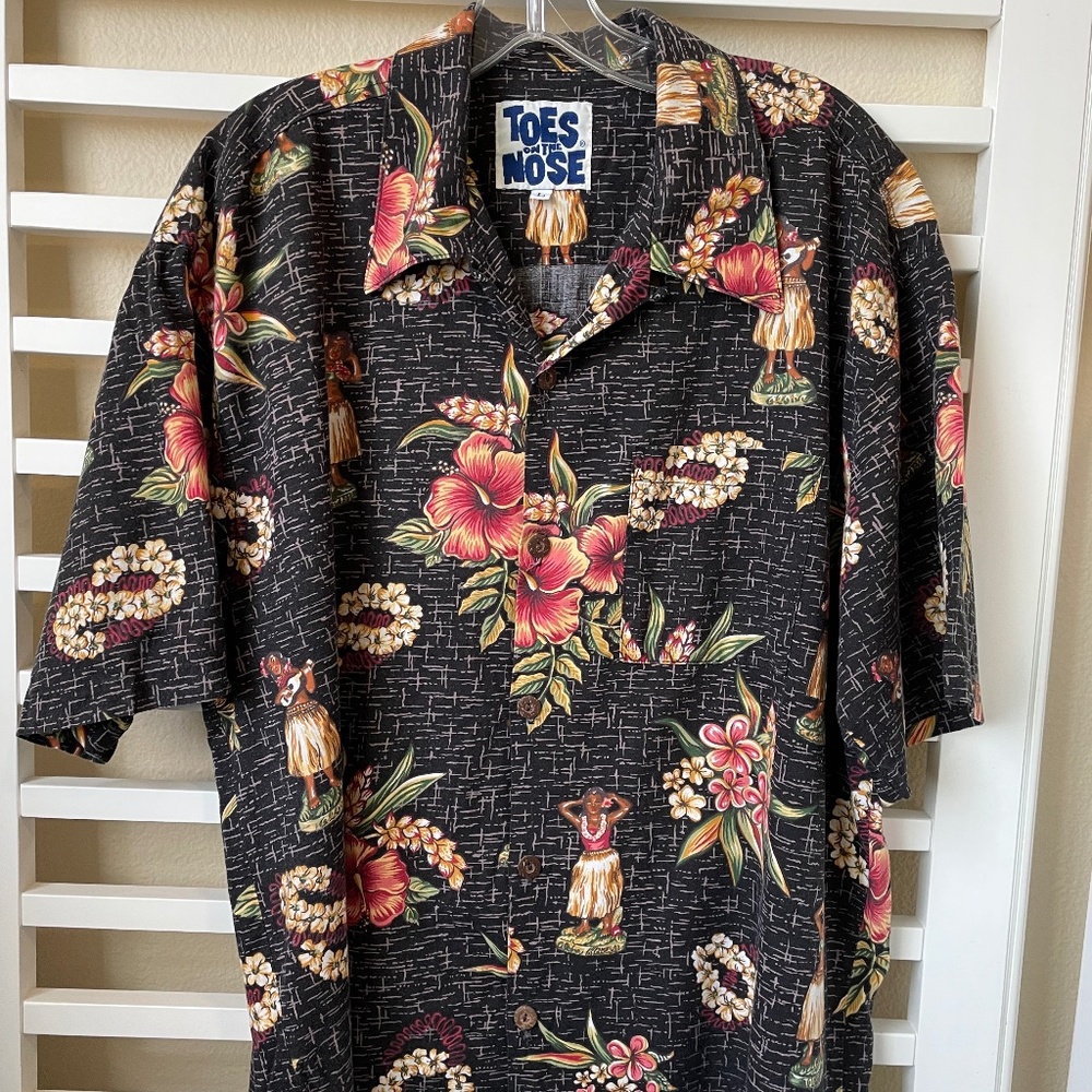 Toes on the Nose Hawaiian Shirt L